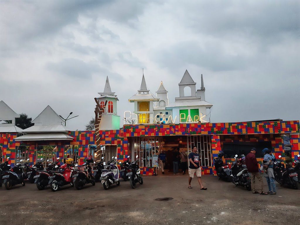 Yuk, Main di Rainbow Adventure Park, Jatirahayu! Blogger Perempuan